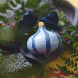 Mary Frances Carter Bauble: Parisian Ballon
