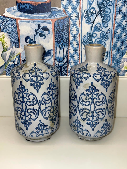 Pair of B&W vases