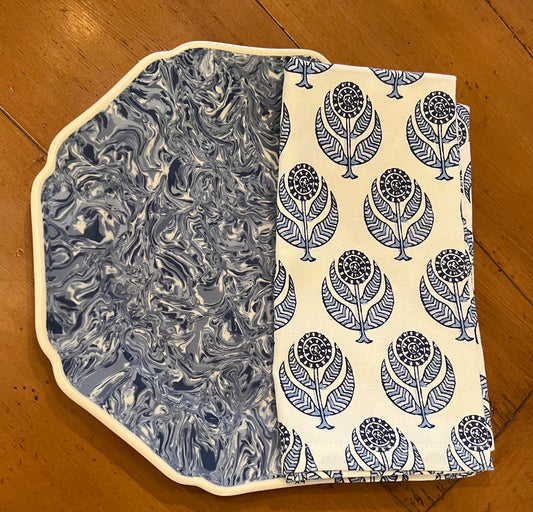 Napkins & Tablecloths
