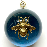 Acrylic Dome with Grande Bee on Sparkle Paper / Slight Imperfections